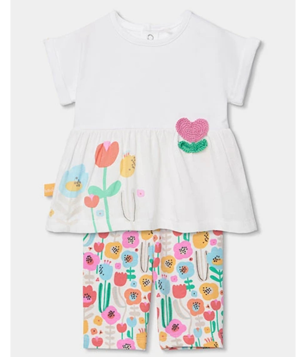 Conjunto Menina